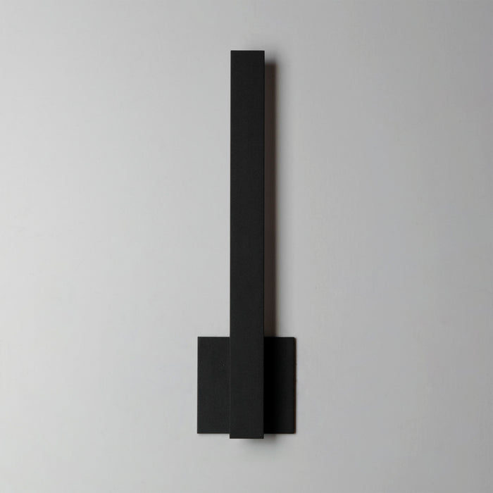 ET2 Alumilux: Line 18 LED Outdoor Wall Sconce Model: E41342-BK