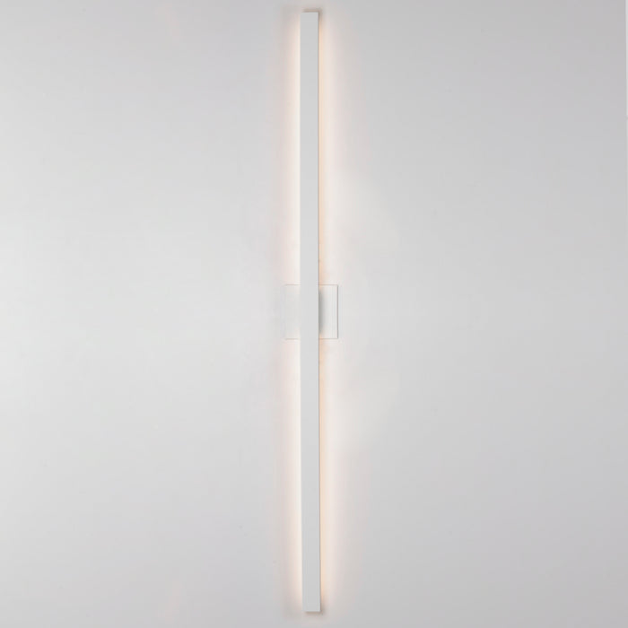 ET2 Alumilux: Line 51 LED Outdoor Wall Sconce Model: E41344-WT