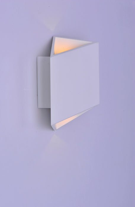 ET2 Alumilux: Facet LED Outdoor Wall Sconce Model: E41373-WT