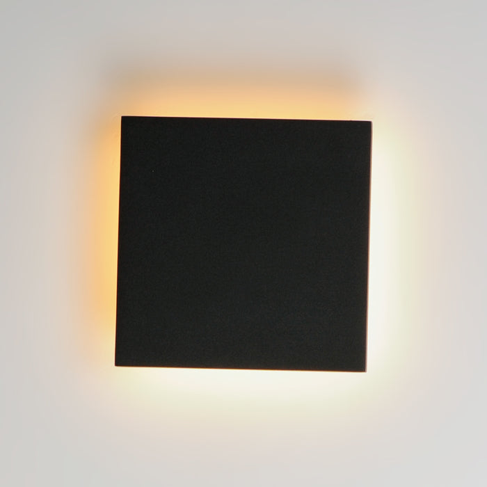 ET2 Alumilux: Tau LED Outdoor Wall Sconce Model: E41388-BK