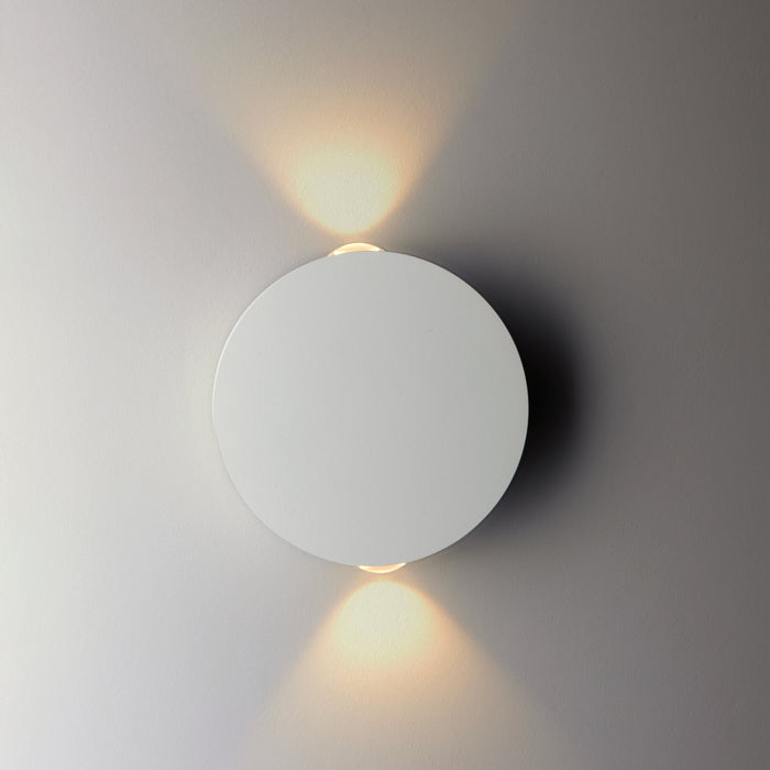 ET2 Alumilux: Glint LED Outdoor Wall Sconce Model: E41542-WT