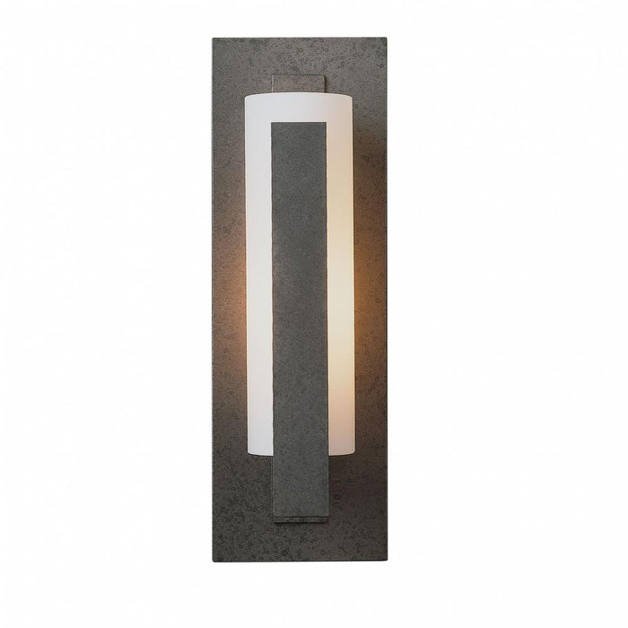 Hubbardton Forge Vertical Bar Sconce Model: 217185-SKT-20-HH0065