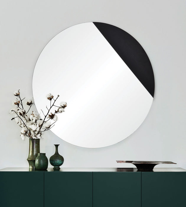 Renwil Aver Round Mirror With A Black Veneer Frame Model: MT2255