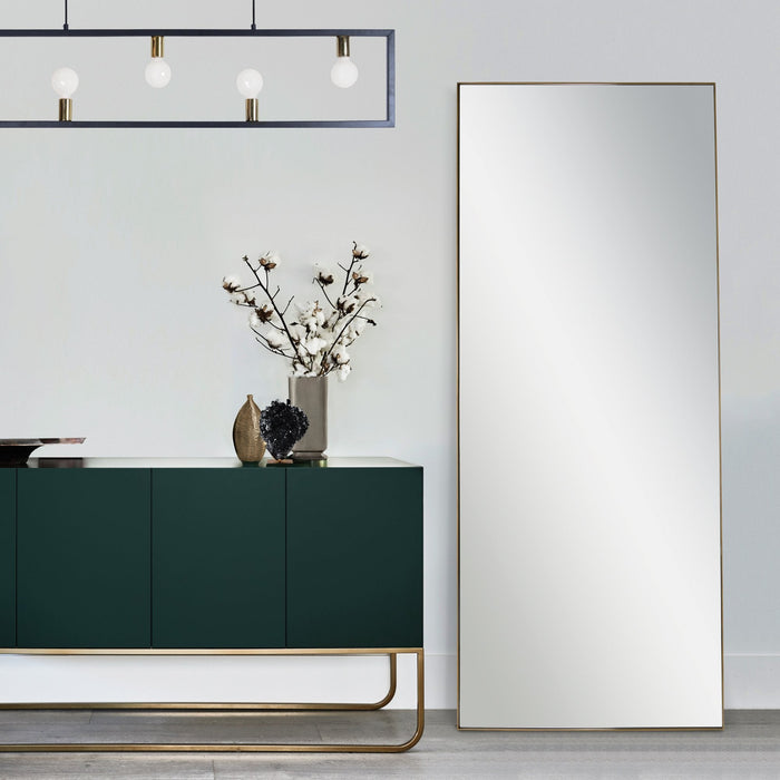 Renwil Northern Rectangle Mirror With A Painted Model: MT2358